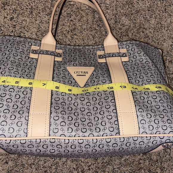 Guess tote - Picture 5 of 9